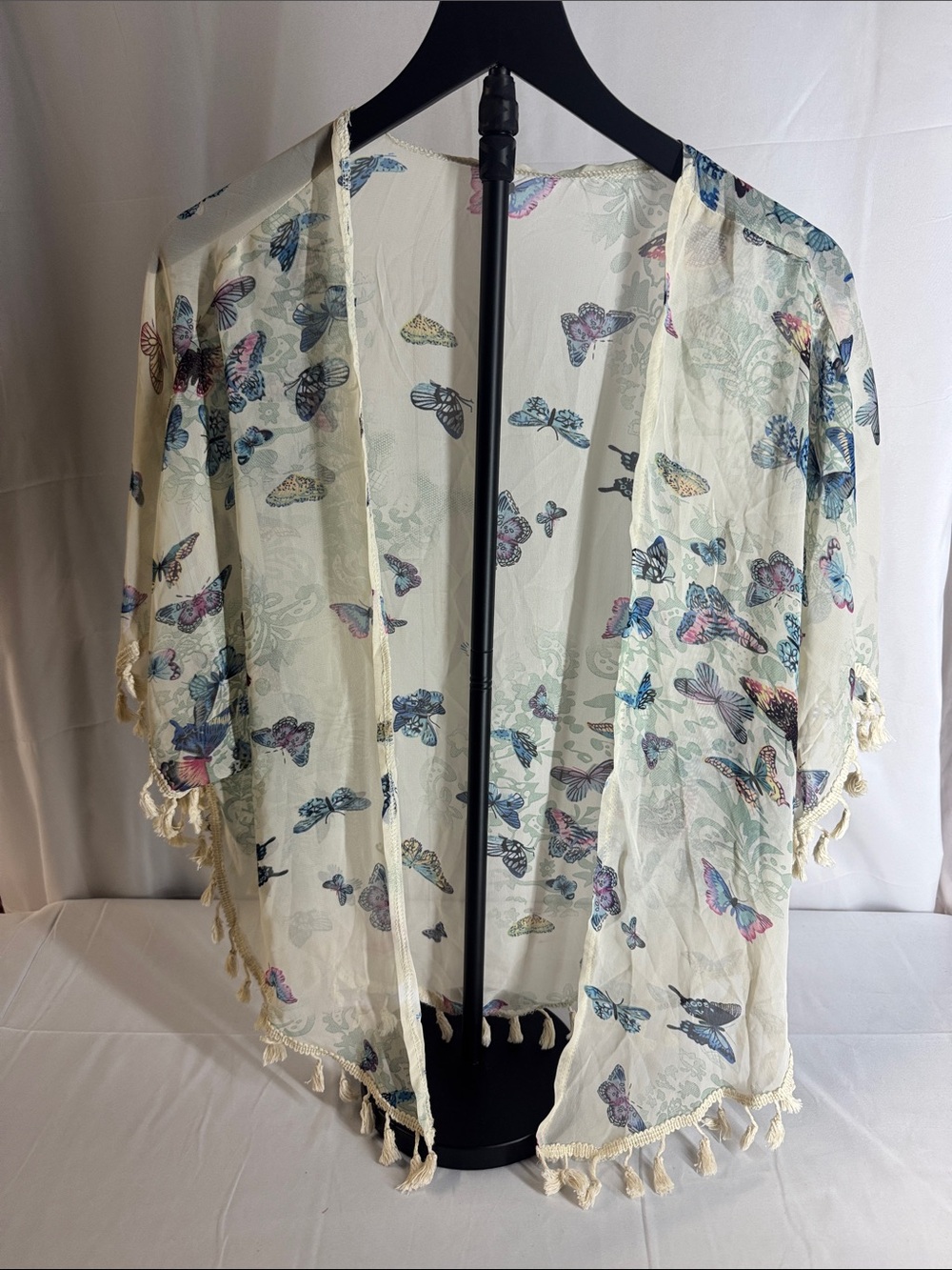 SHEIN Ivory Butterfly Print Tassel Kimono